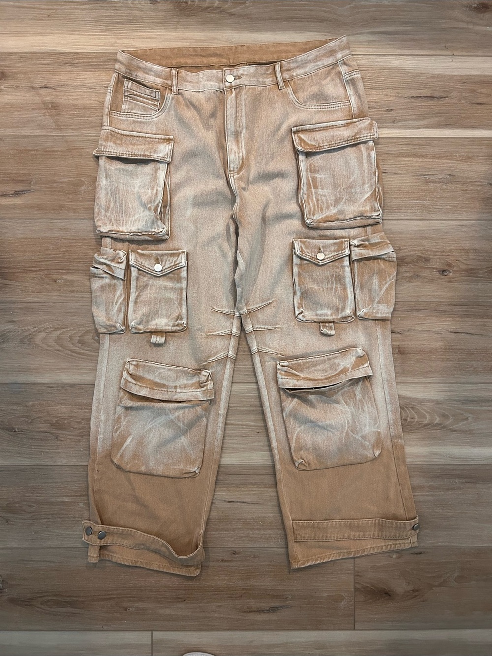 Micas Plus Ombre Multi Pocket Wide Leg Cargo Jeans in Distressed Tan